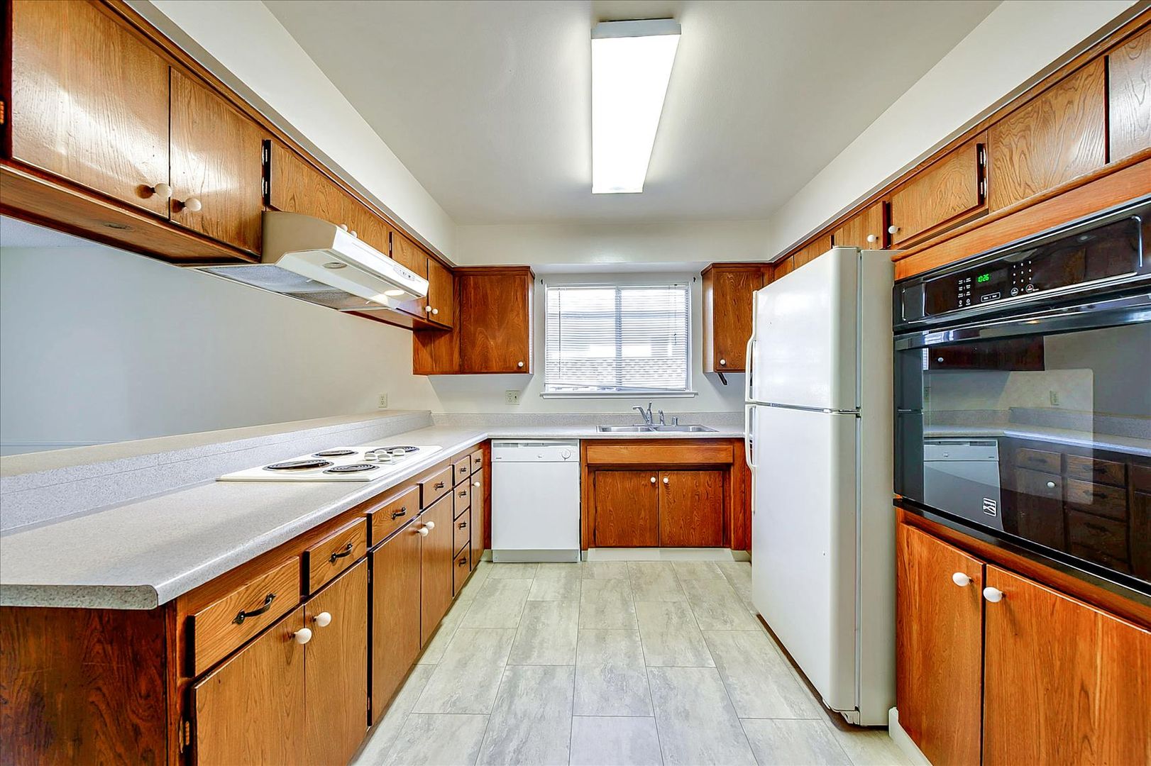 3 beds, 2 baths, $5,500