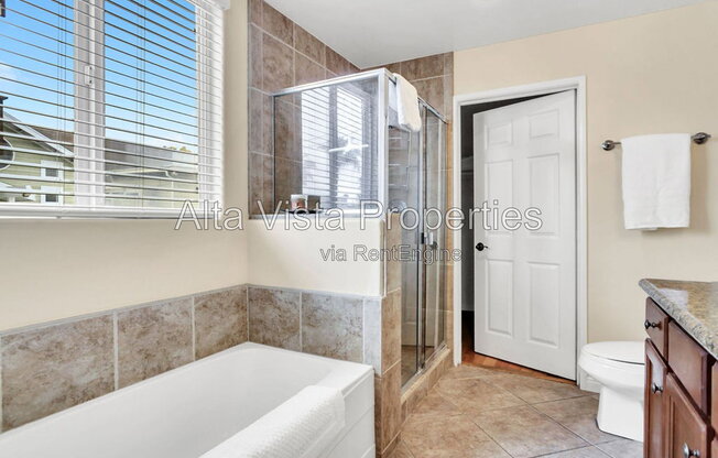 3 beds, 3 baths, 1,380 sqft, $5,995, Unit F