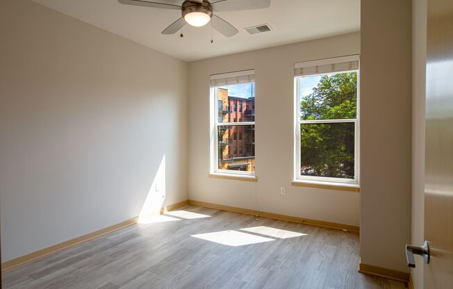 1 bed, 1 bath, 664 sqft, $1,090, Unit 403