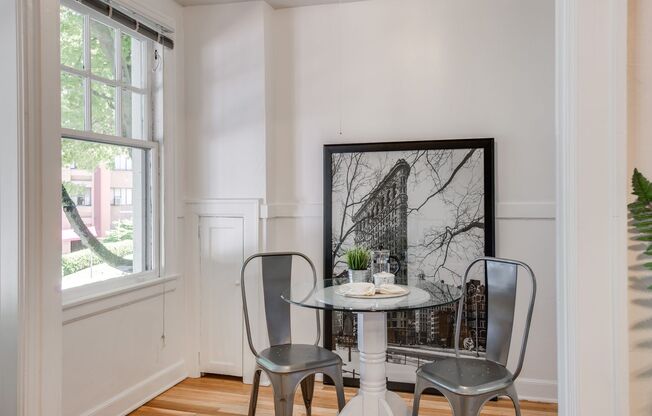 Studio, 1 bath, 467 sqft, $995, Unit 307