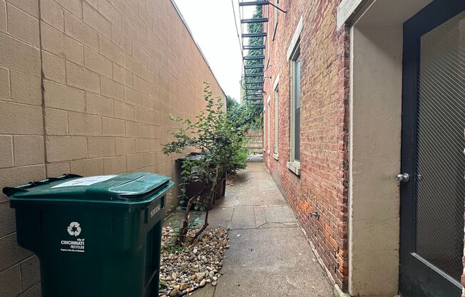 1431 Walnut St