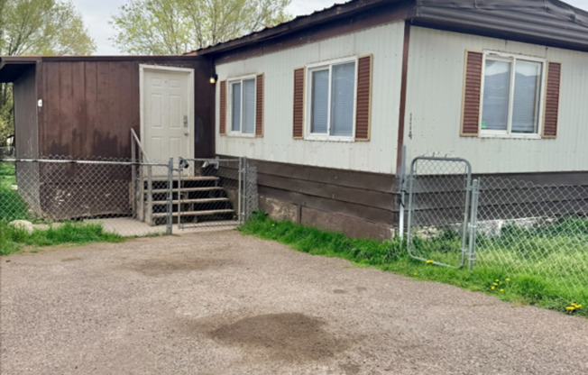 3 bedroom 1 bath Mobile Home