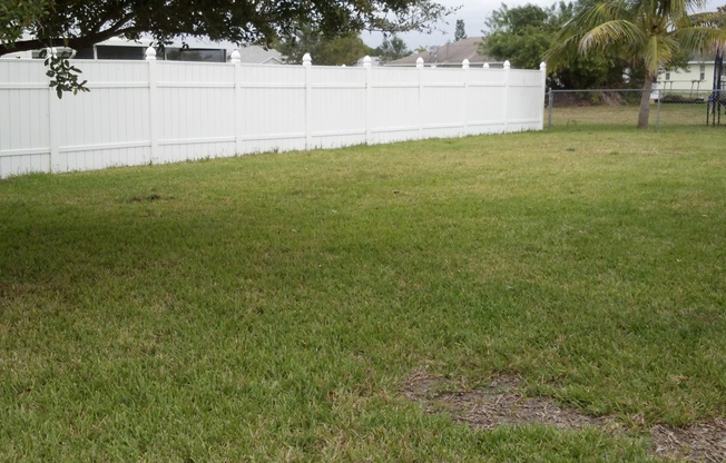 Lovely 3/2 single family home in Cape Coral