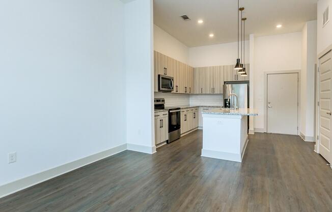 Live in Luxury at Sugarloaf Grove Apartments in Lawrence, GA