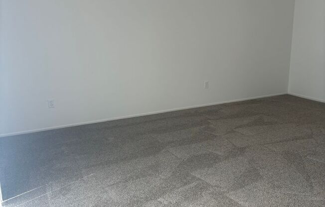 Clean 2 bedroom 1 bath