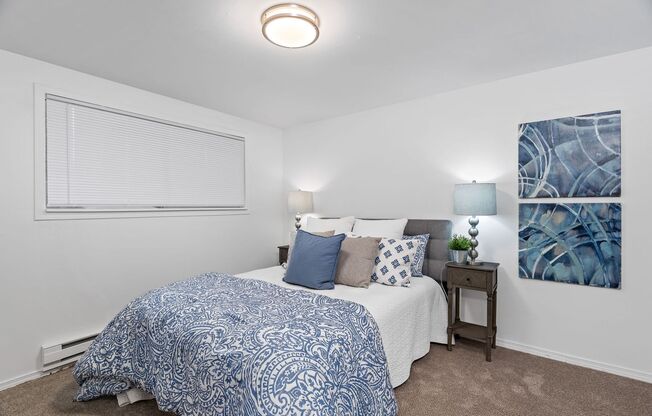 2 beds, 1 bath, 716 sqft, $1,695, Unit 14