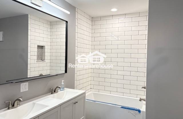 1575 UNIVERSITY AVE W
