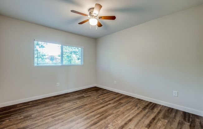 2 beds, 1 bath, 850 sqft, $1,395, Unit 201-09