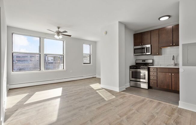 Studio, 1 bath, 412 sqft, $1,550, Unit 204