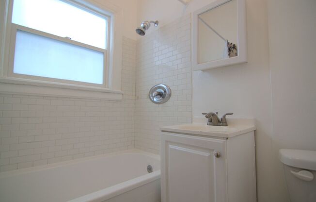 Studio, 1 bath, 450 sqft, $1,745, Unit Unit #209