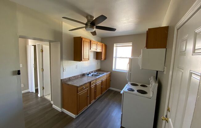 2 beds, 1 bath, 963 sqft, $1,150, Unit 2W