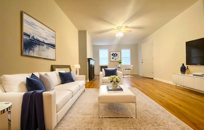 1 bed, 1 bath, 700 sqft, $3,000, Unit 1