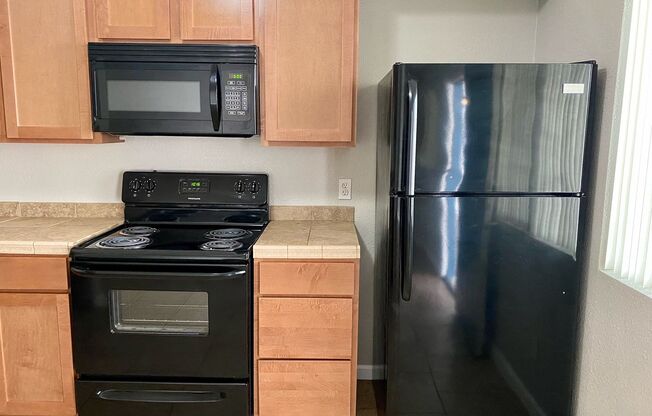 2 beds, 1 bath, $1,195