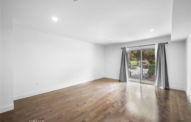 11023 Fruitland Dr Apt 104