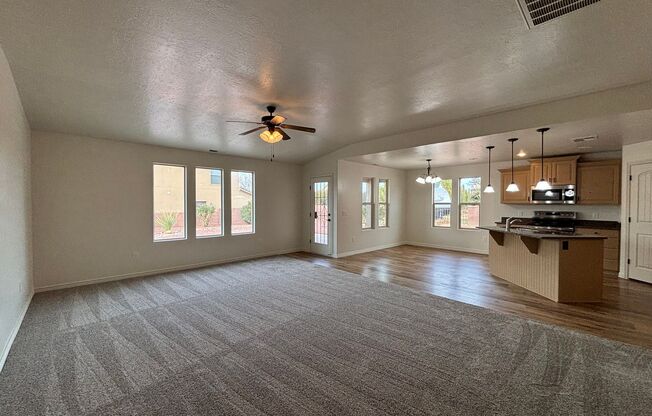 SPACIOUS HOME FOR RENT IN LITTLE VALLEY!