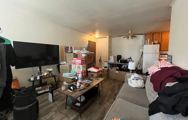 1 bed, 1 bath, $975, Unit 78