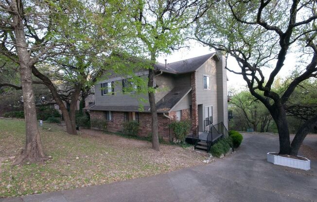 1922 Holly Hill Duplex