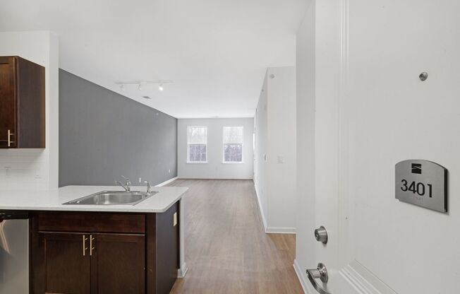 2 beds, 2 baths, 1,033 sqft, $2,230, Unit 3301