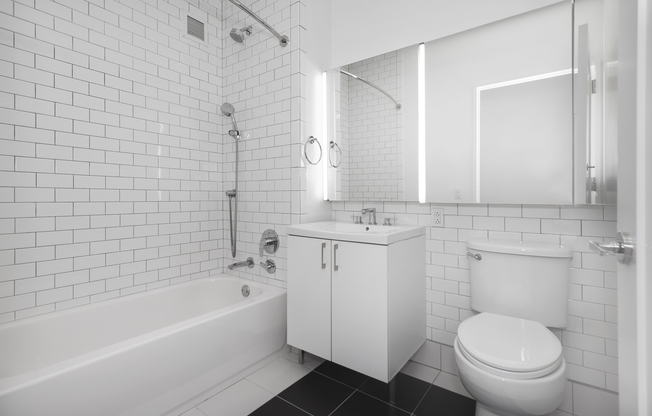 2 beds, 2 baths, 1,069 sqft, $8,128, Unit 2211