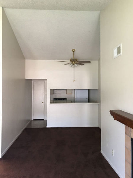 2 beds, 1 bath, $1,095