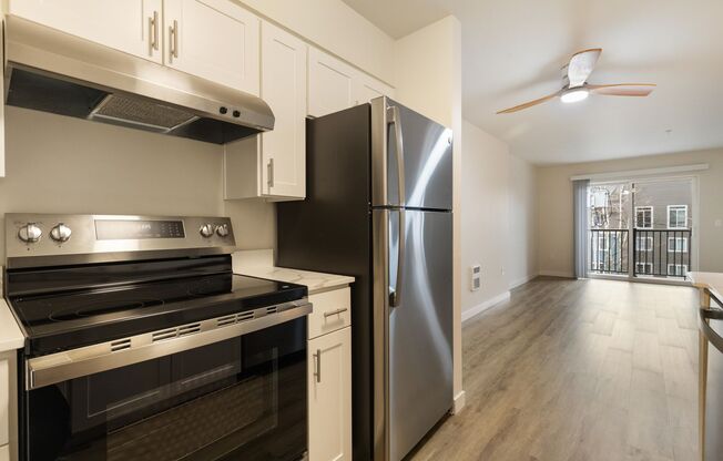 1 bed, 1 bath, 593 sqft, $1,895, Unit 303