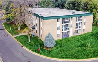 The Groves Apartments