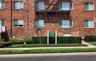 711 WILLIS AVE