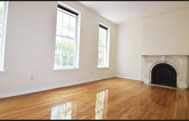 423 CLERMONT AVE