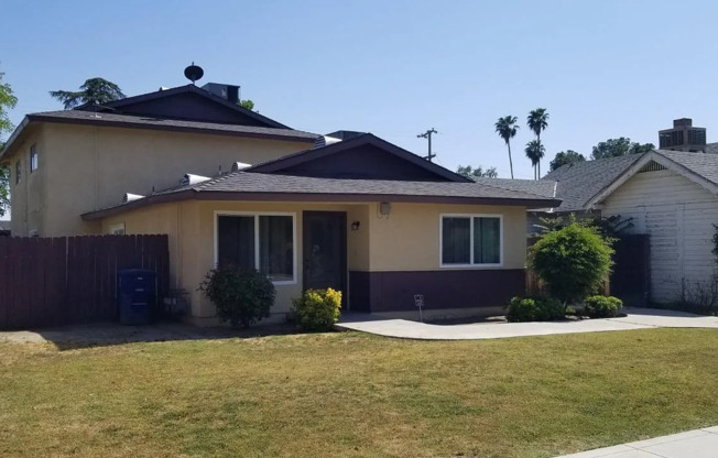 1272p-168.1- 1825 3rd Street #A-#C MG