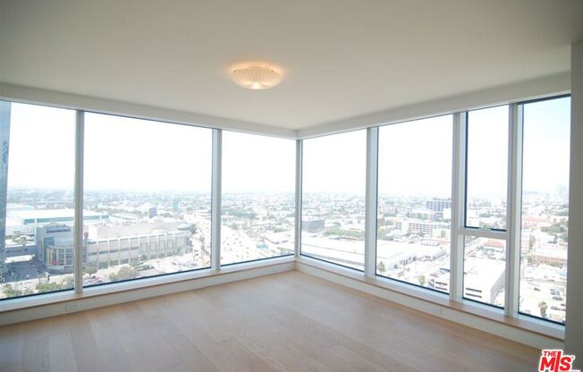 2 beds, 2.5 baths, 1,720 sqft, $5,500, Unit 2406