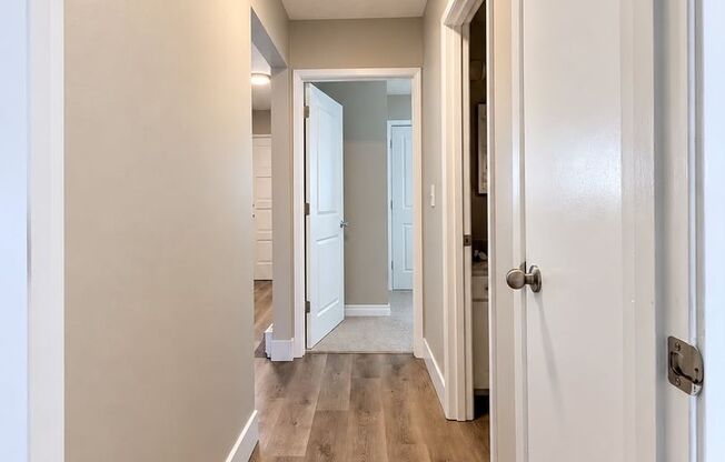 2 beds, 1 bath, 720 sqft, $1,450, Unit 01