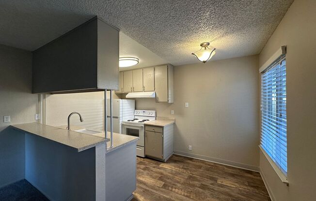 2114 H Street, Sacramento