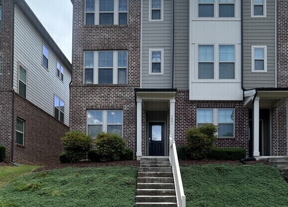 1401 TOWN HOME DR