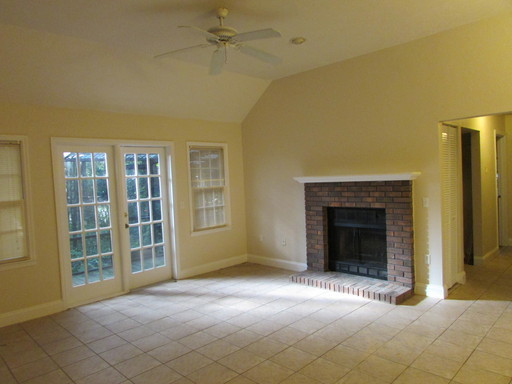 3 beds, 2 baths, $1,875