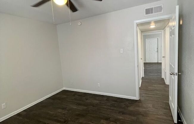 2 beds, 2 baths, 931 sqft, $1,195, Unit 05-0502