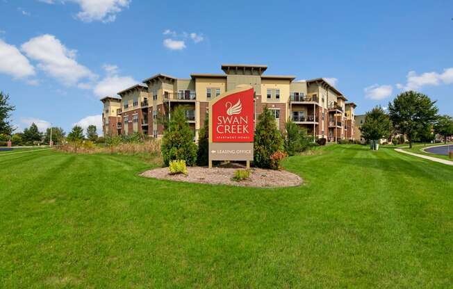 Swan Creek exterior Apartments in Fitchburg, Wisconsin