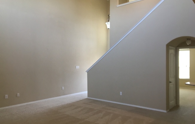 House for Lease in Heartland Area!