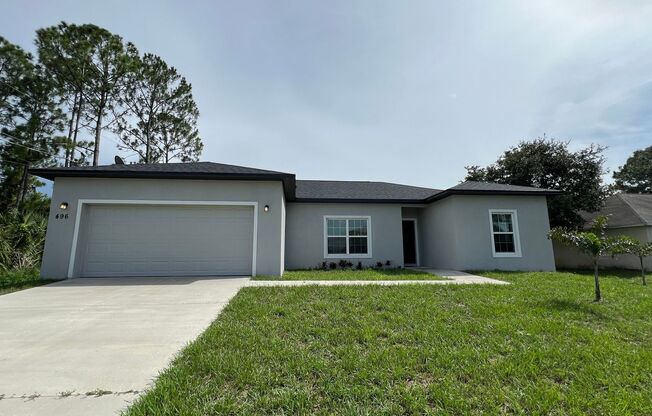 Adorable 3 Bedroom, 2 Bathroom Home in Palm Bay!!