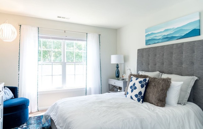 the ledges master bedroom