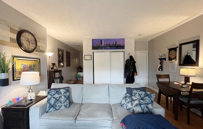 1 bed, 1 bath, 644 sqft, $1,900, Unit 3