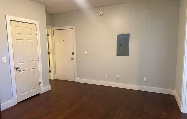 1 bed, 1 bath, 600 sqft, $999, Unit Unit A