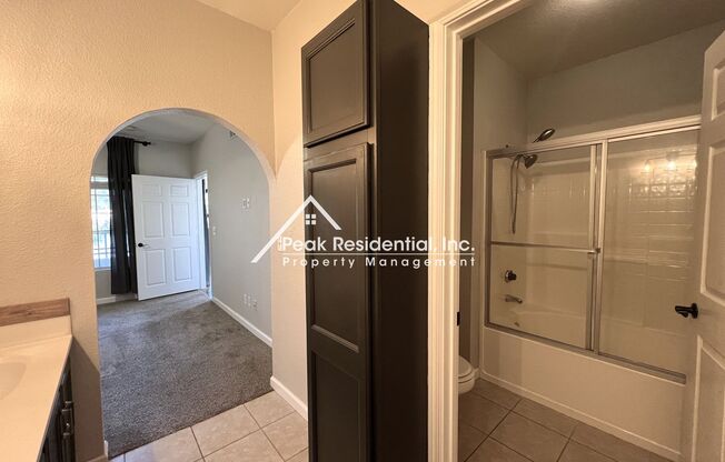 2 beds, 2 baths, $2,295, Unit # #E