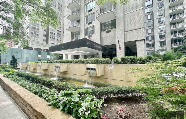 3 beds, 3 baths, $9,500, Unit 6 C