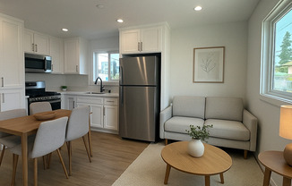 10914 Columbus LLC