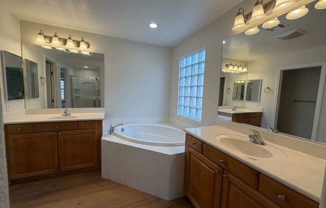 4 beds, 3 baths, $2,295