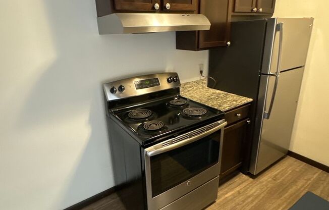 1 bed, 1 bath, 600 sqft, $870, Unit Unit 108