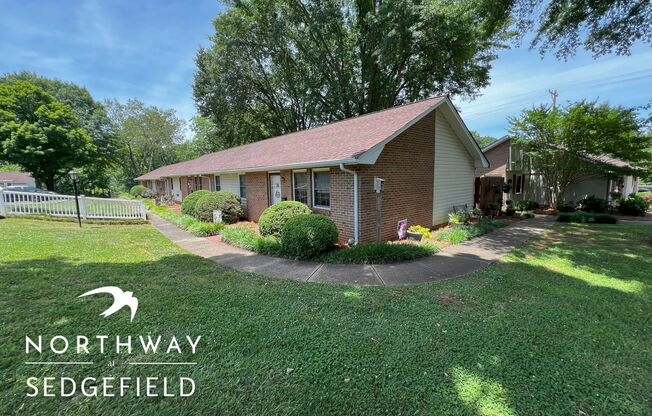 3 beds, 1 bath, 1,010 sqft, $1,595, Unit 77