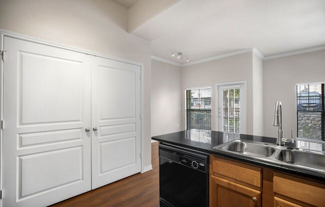 2 beds, 2 baths, 1,141 sqft, $2,102, Unit 01-129