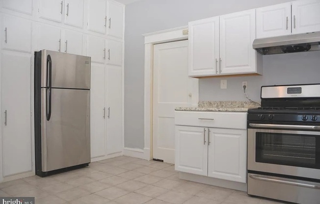 300 E UNIVERSITY PKWY