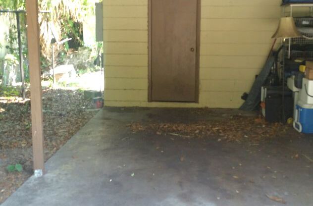 Bayshore/SOHO 2 Bed Duplex with Carport and Corner Yard